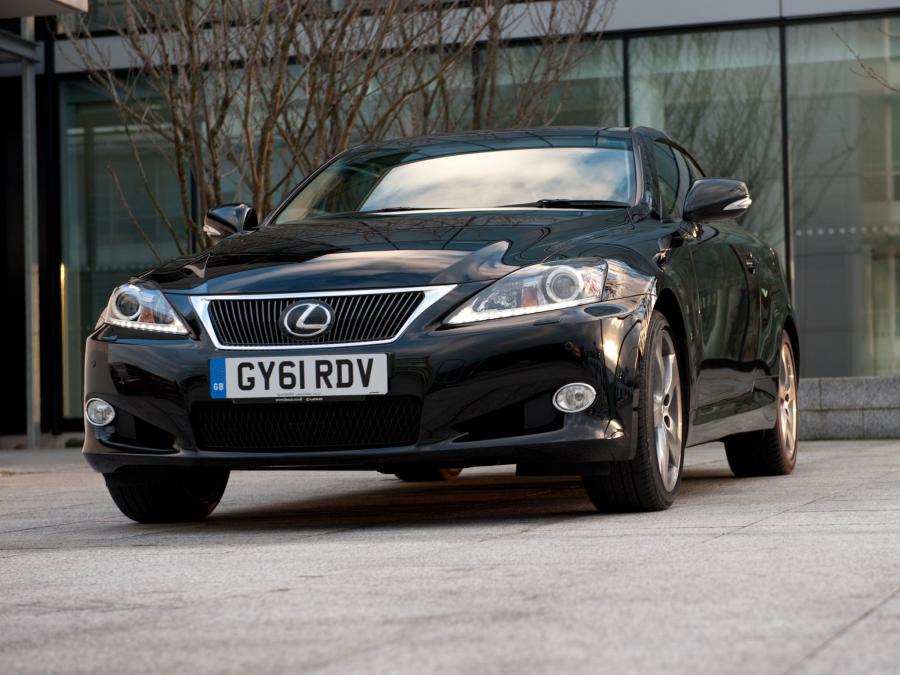  Lexus IS250C 2011 года  (UK) (фото 10 из 13)